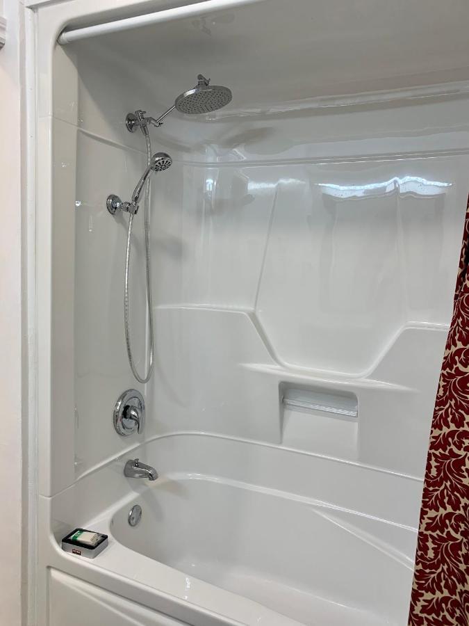 Le 2300 S Apartment เซนต์-ไฮยาซินธ์ ภายนอก รูปภาพ